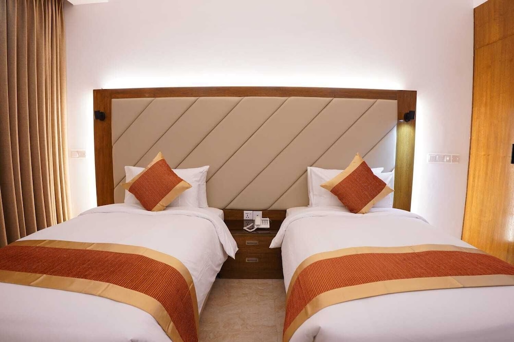 Business Double or Twin Room photo 2