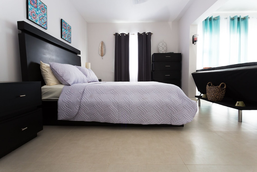 Luxury Apartment, 1 Bedroom, Mountain View photo 3