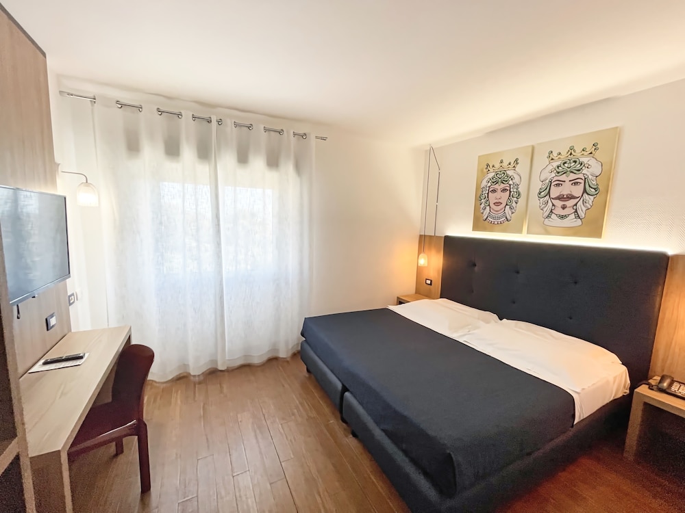 Classic Double or Twin Room