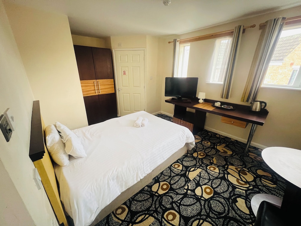 Double Room - Photo 9