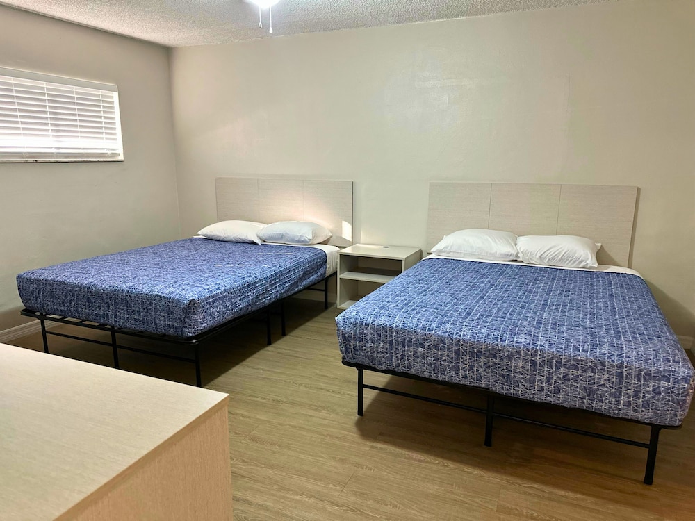 Classic Apartment, Multiple Beds photo 1