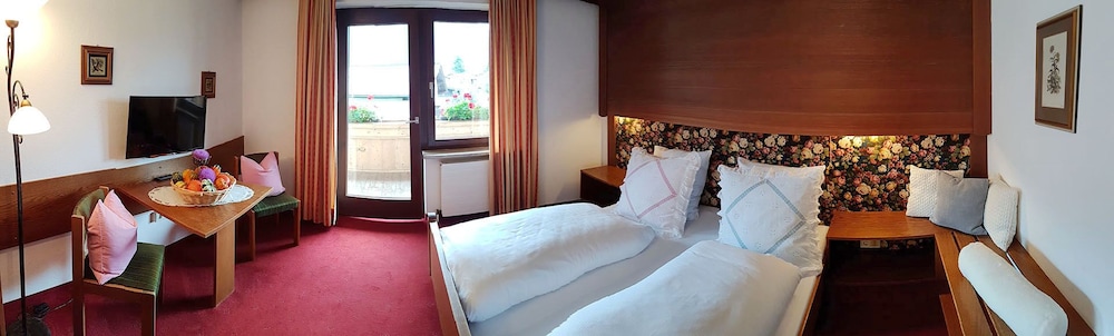 Comfort Quadruple Room photo 1