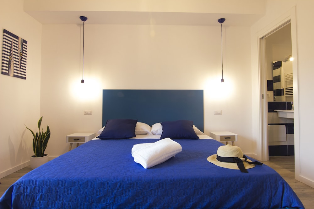 Exclusive Double Room, Accessible, Garden View (Partenope)