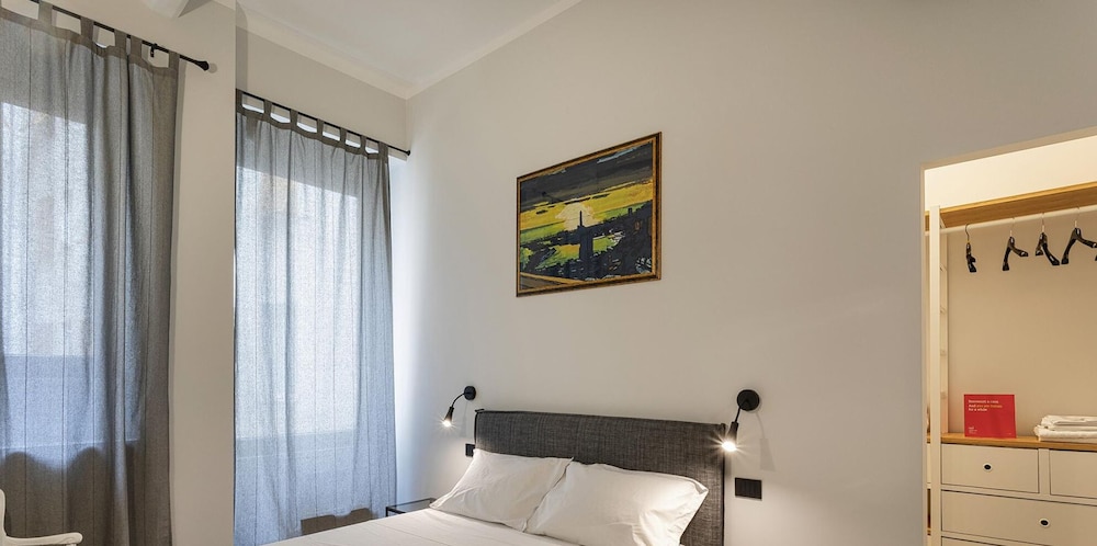 Apartment photo 2
