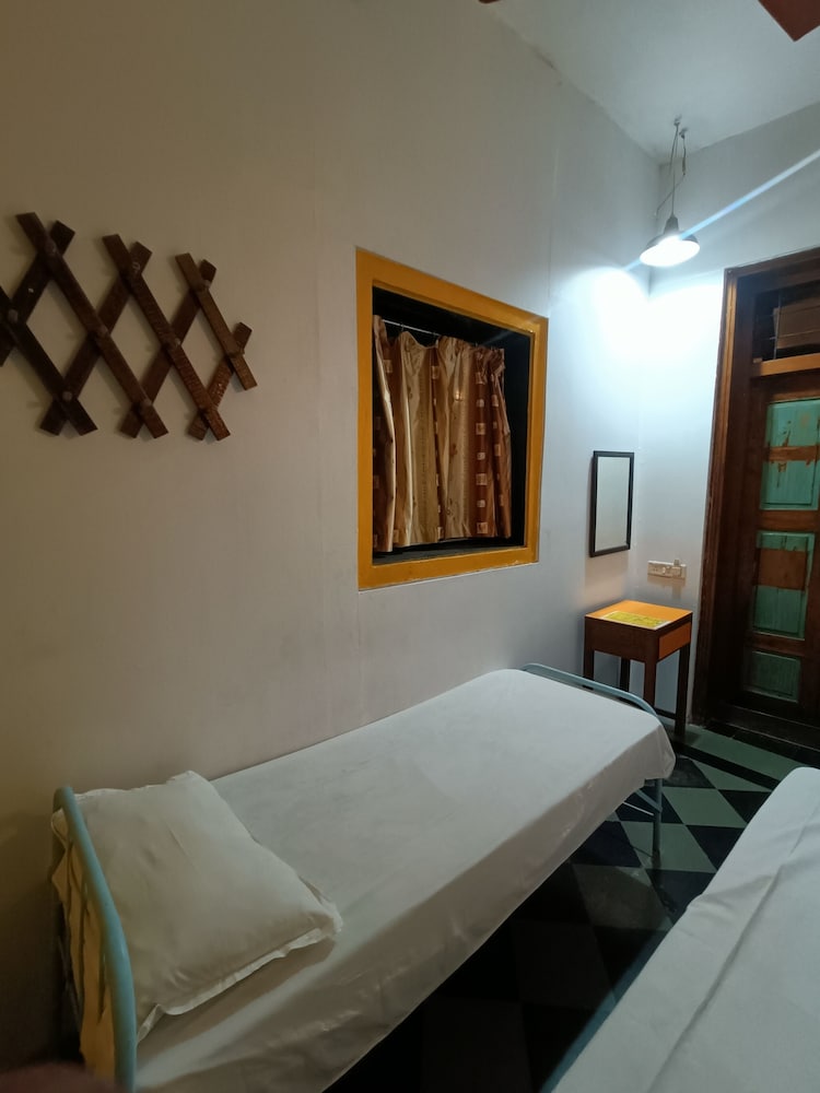 Basic Double Room - Photo 4