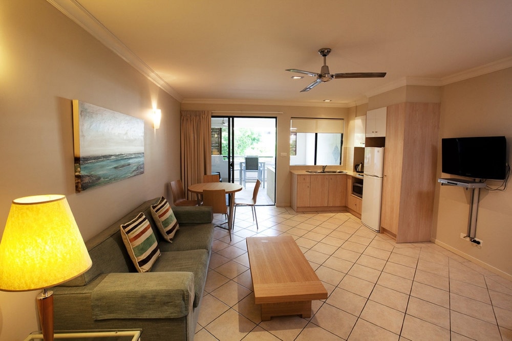 One Bedroom Suite - Photo 9