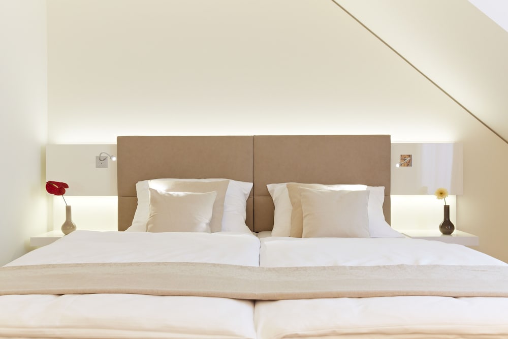 Double Room (2) photo 3