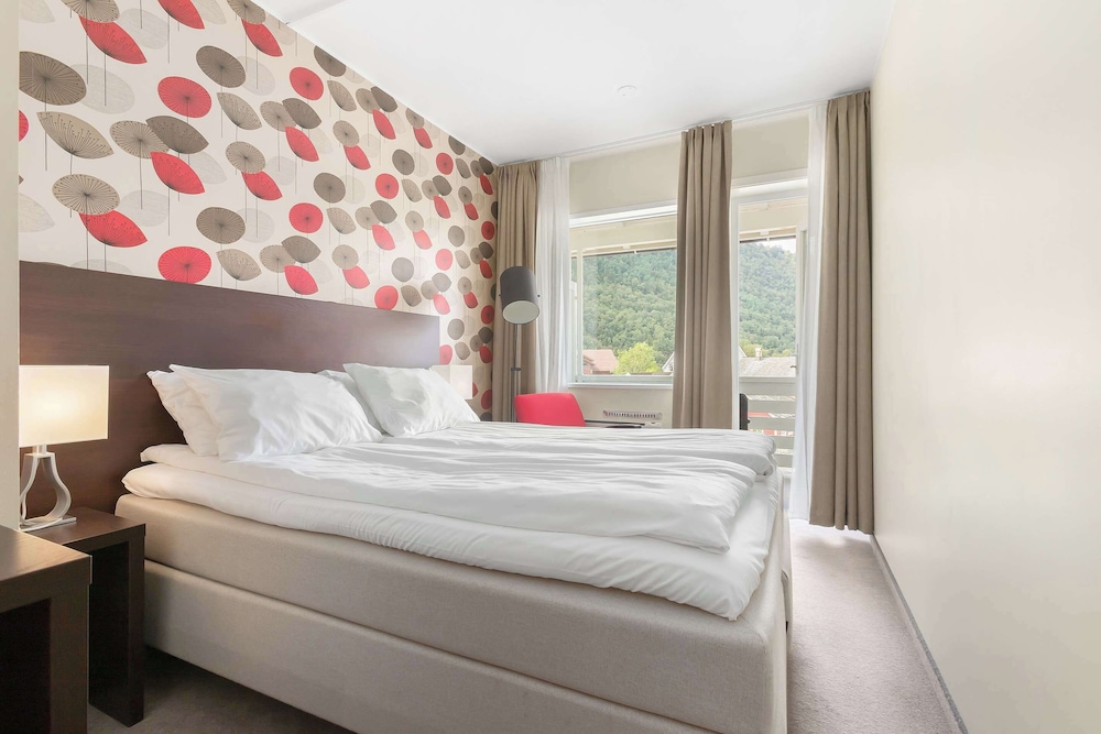 Superior Room, 1 Double Bed, Balcony, Sea View photo 2