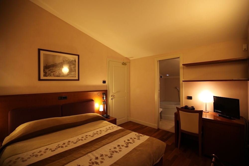 Superior Double Room photo 2