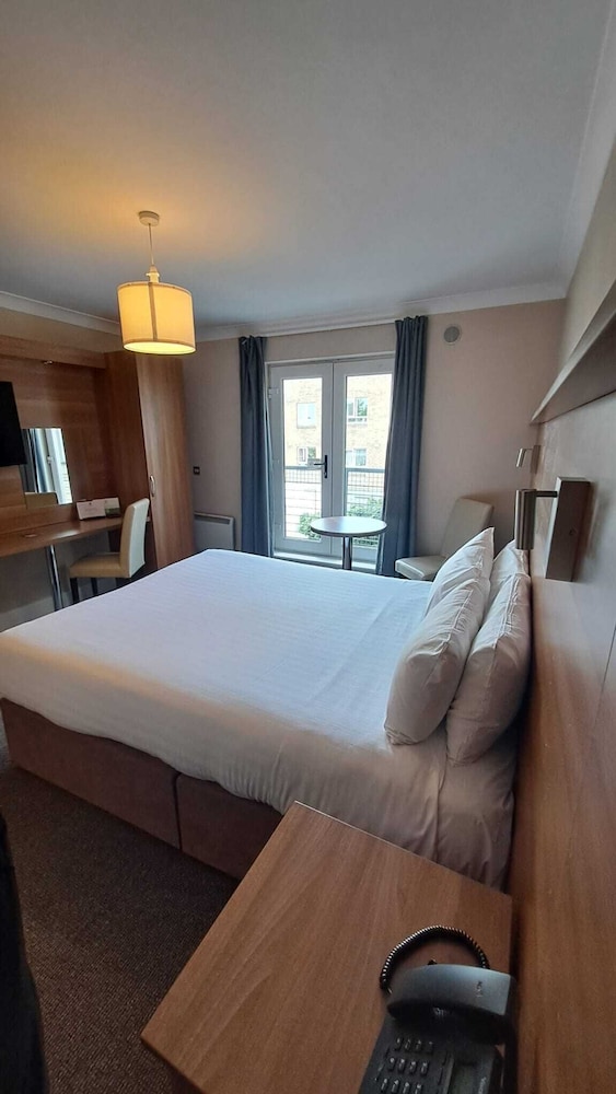 Double Room, 1 King Bed - Photo 1