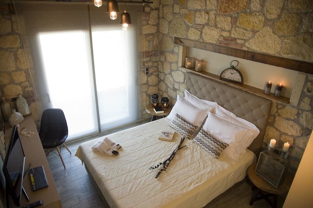 Villa, 3 Bedrooms (Akoi) photo 1