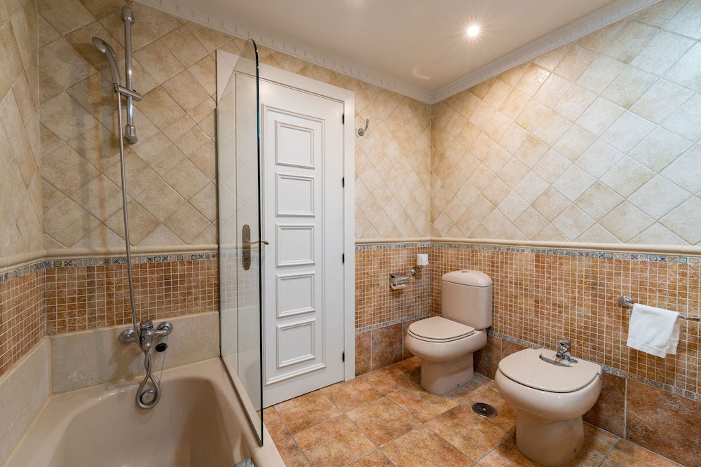 Triple Room (3 adults) - Photo 5