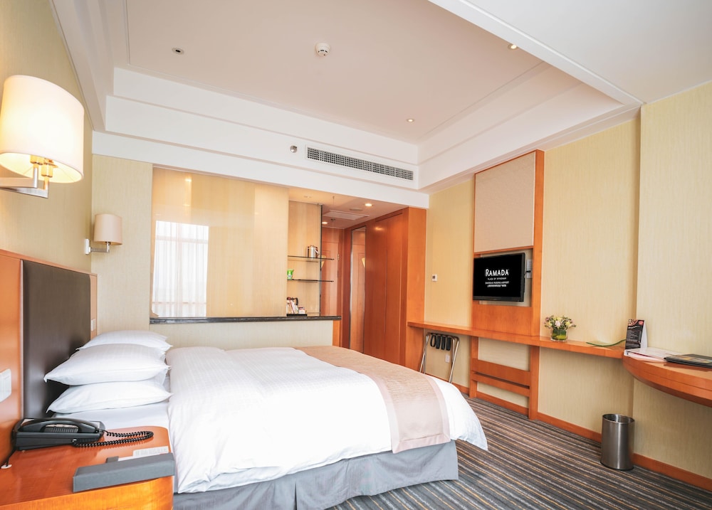 Room, 1 King Bed, Non Smoking - Photo 1
