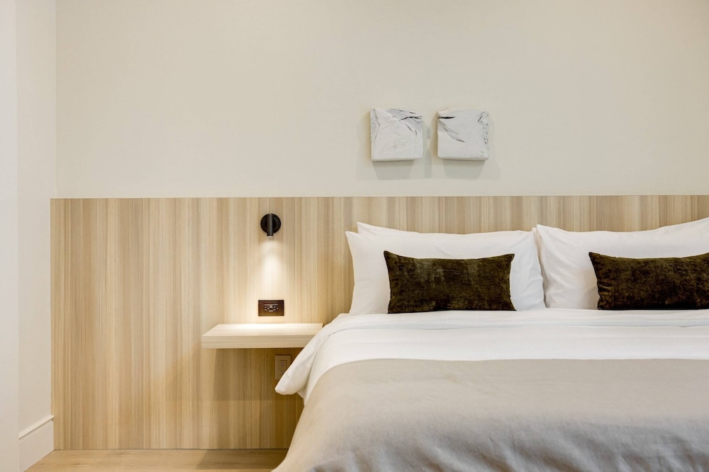 Executive Apartment, 1 King Bed photo 1