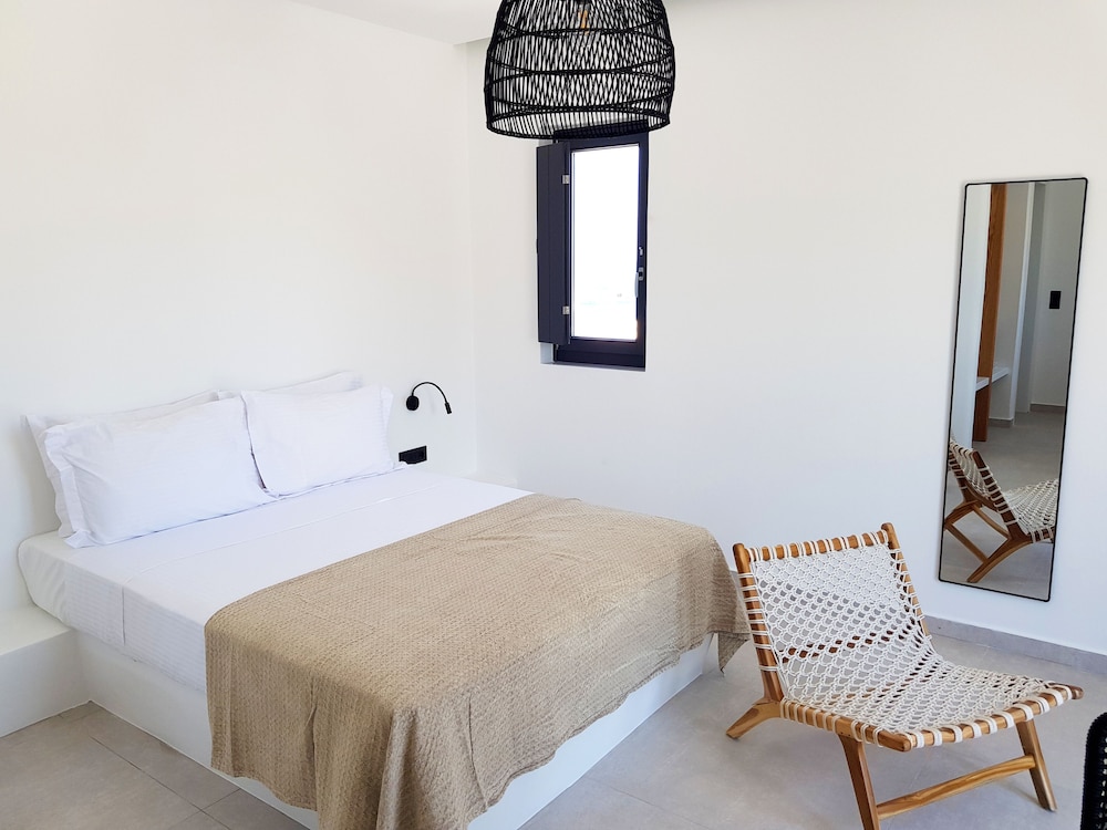 Junior Studio Suite