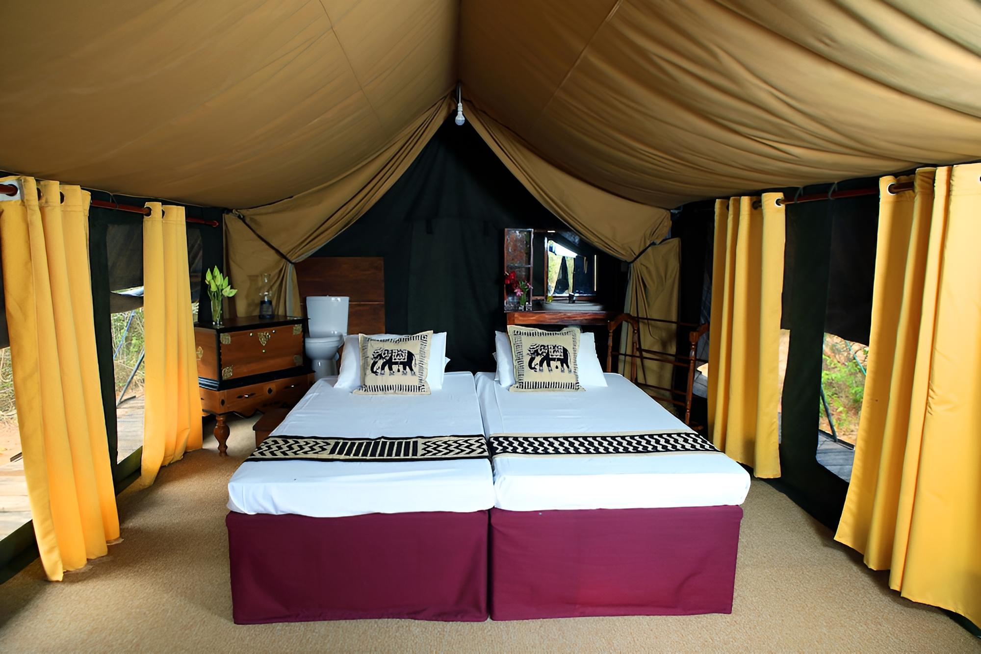 Tent, Park View, Garden Area photo 1