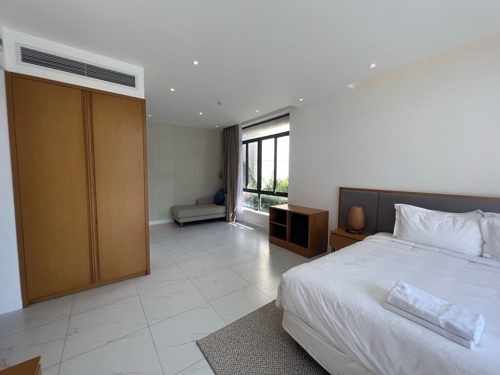 Family Villa, 4 Bedrooms, Beach View, Beachside photo 3