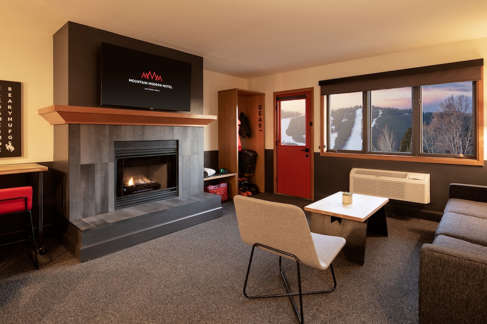 Suite, 1 King Bed with Sofa bed, Kitchen at Mountain Modern Jackson Hole in Jackson