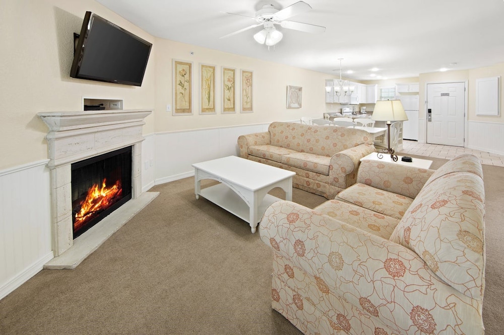 Grand Villa, Multiple Beds photo 3
