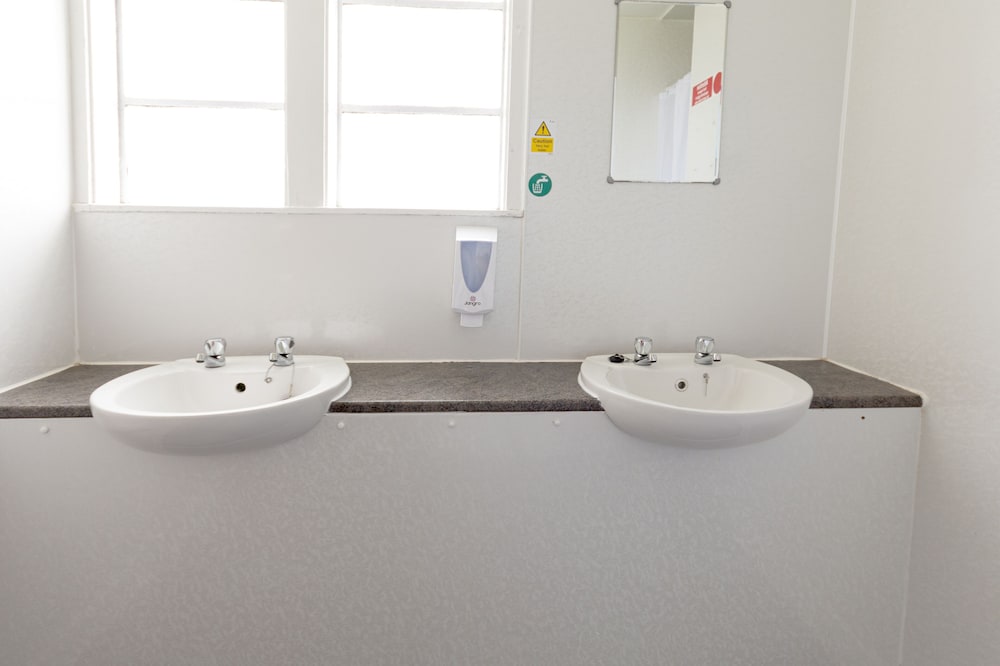 Standard Room, Shared Bathroom (5 Person) photo 3