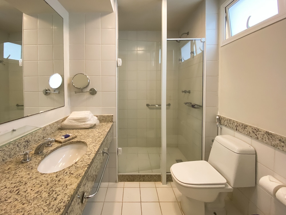 Deluxe Room - Photo 5