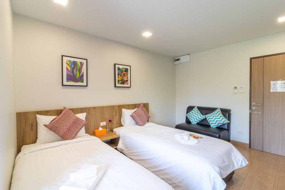 Standard Twin Room, Terrace, City View photo 1