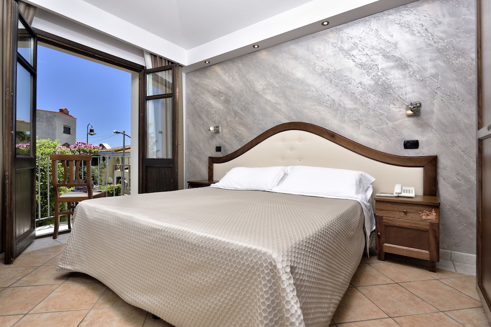 Double or Twin Room, Balcony photo 3