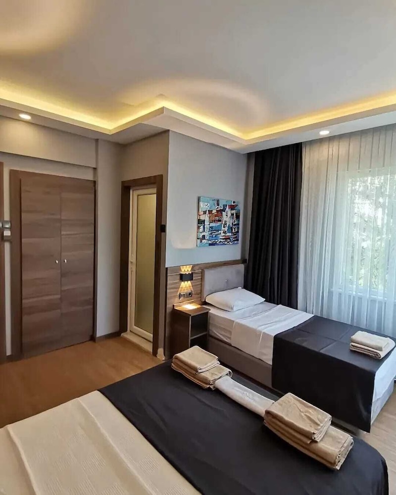 Standard Triple Room, Non Smoking, Sea View