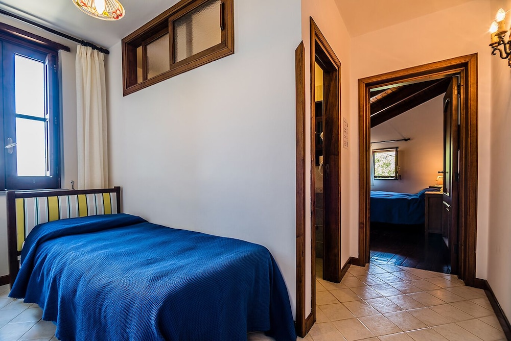 Quadruple Room, Sea View (Camelia) photo 2