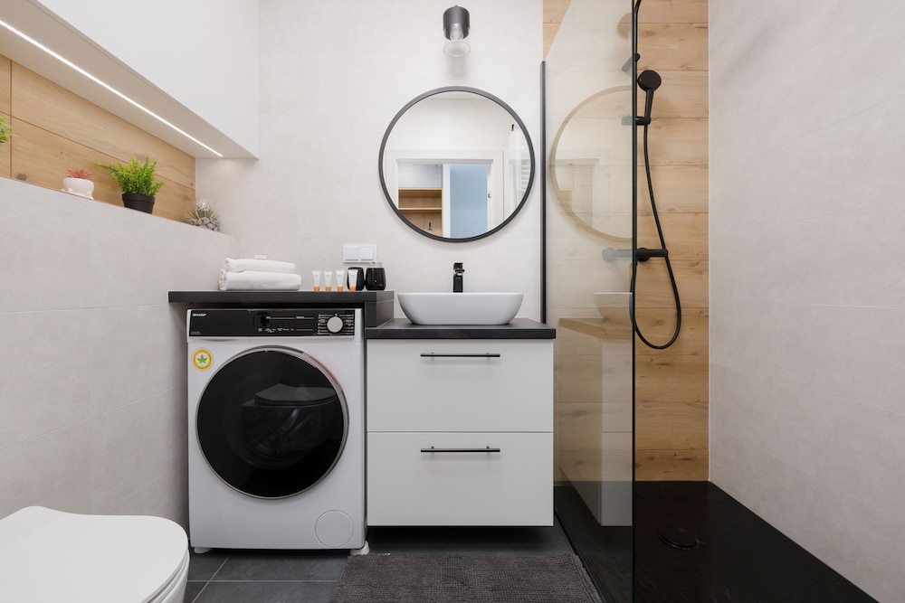 Apartment, 1 Bedroom, Sauna, Sea Facing photo 3