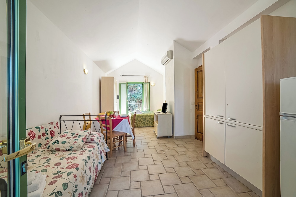 Family Studio (Borgo Primizia M15 Pool And Sea)
