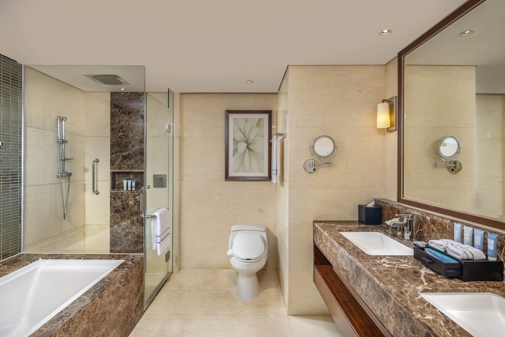 Suite (The Level 3AD) - Photo 7