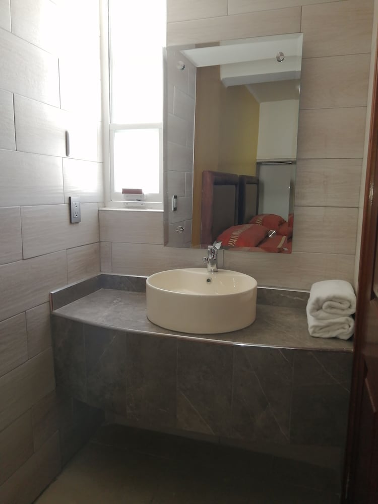 Classic Room, 2 Double Beds - Photo 12