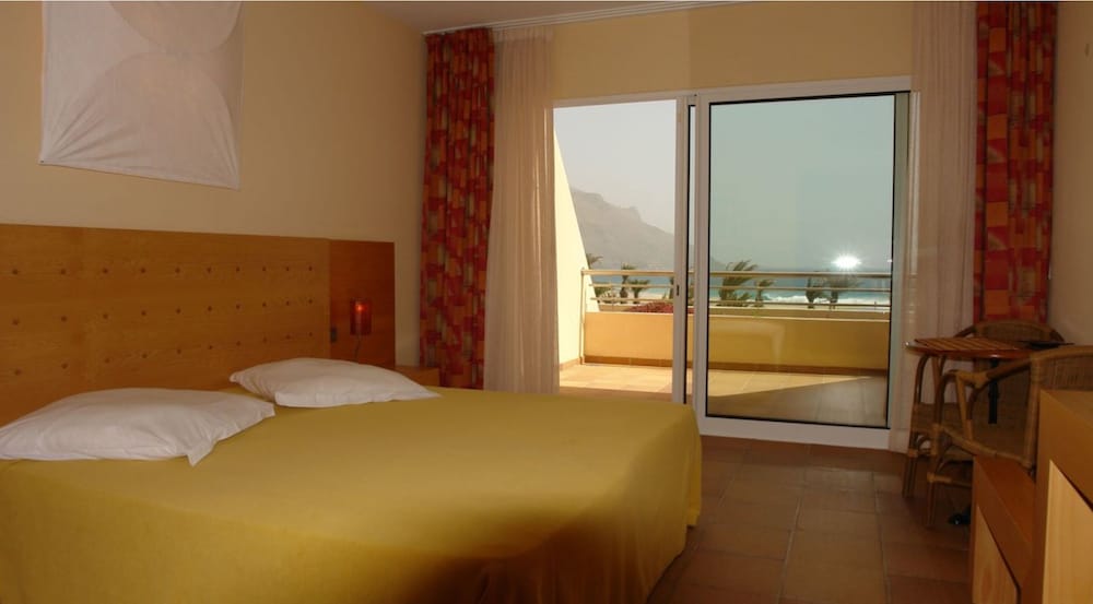 Superior Double or Twin Room, Sea View photo 3