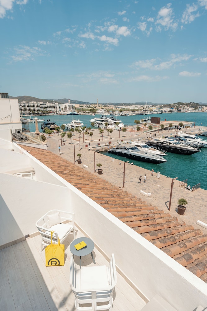 Premium Penthouse, Terrace, Sea View (Building A) photo 3
