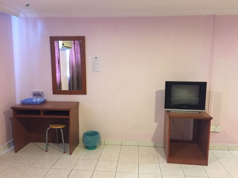 Basic Twin Room photo 2