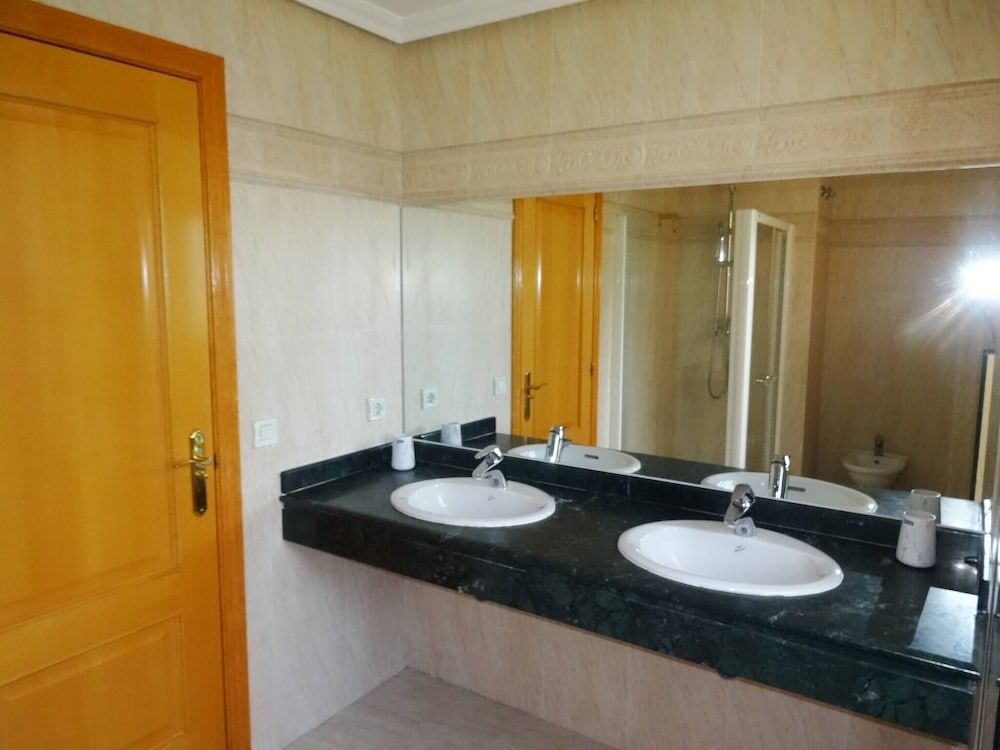Beautiful Flat Near Golf Courses With sea Views, Billede 38