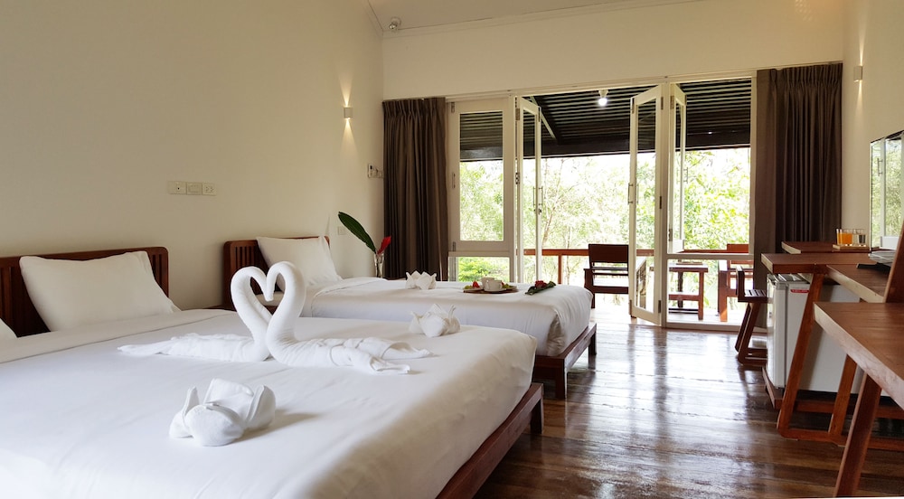 Superior Bungalow Triple Bed photo 1