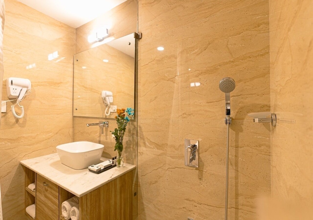 Standard Room - Photo 12