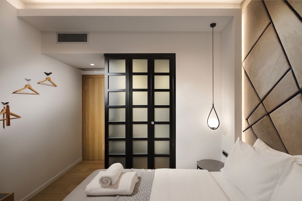 Standard Double Room - Photo 4