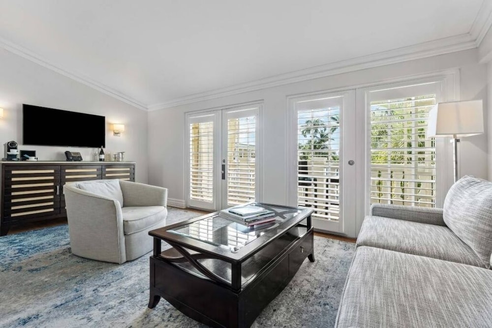 Deluxe Suite, 1 Bedroom, Bay View photo 3