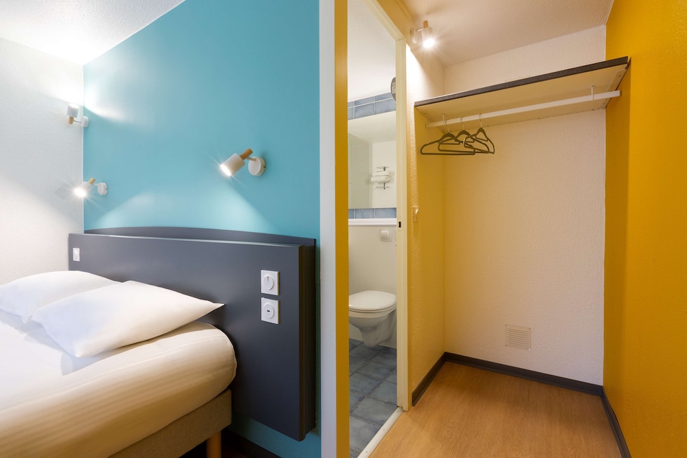 Standard Room, 1 Double Bed - Photo 9