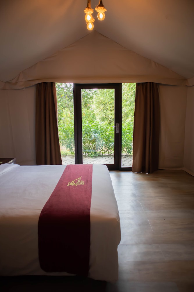 Glamping Tent - Photo 4