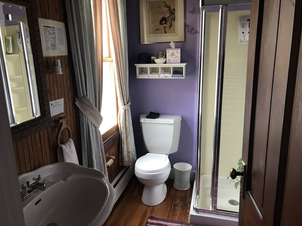 Standard Double Room, Ensuite, Garden View (Mt. Dew) photo 3
