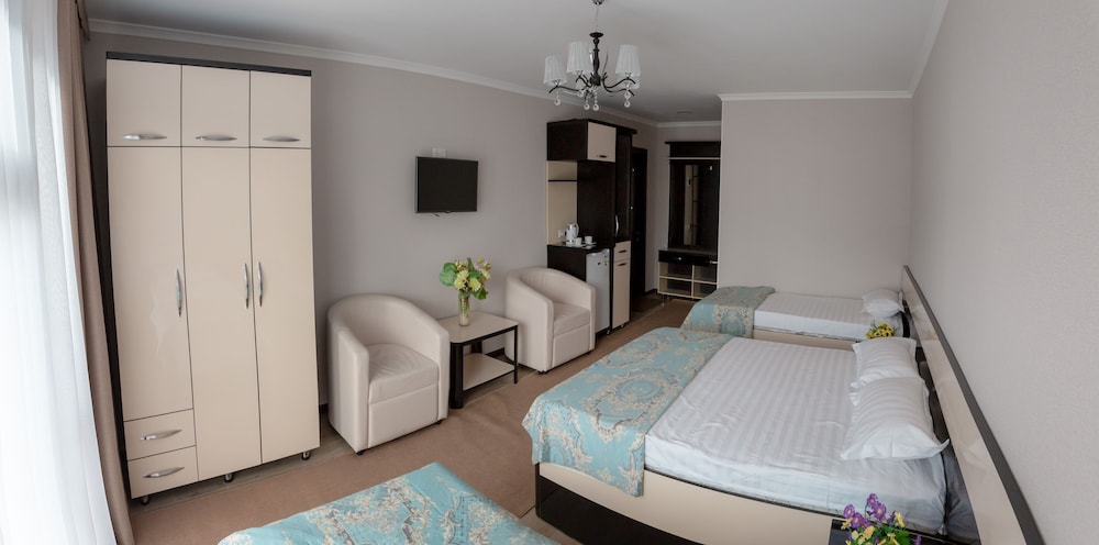 Luxury Quadruple Room photo 2