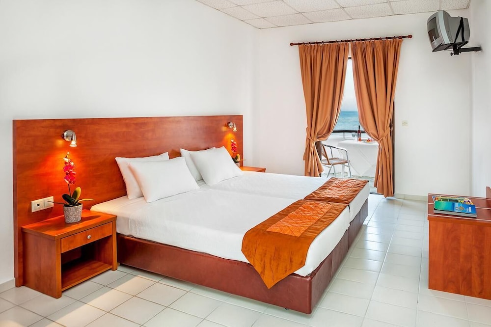 Superior Double Room, Partial Ocean View photo 1