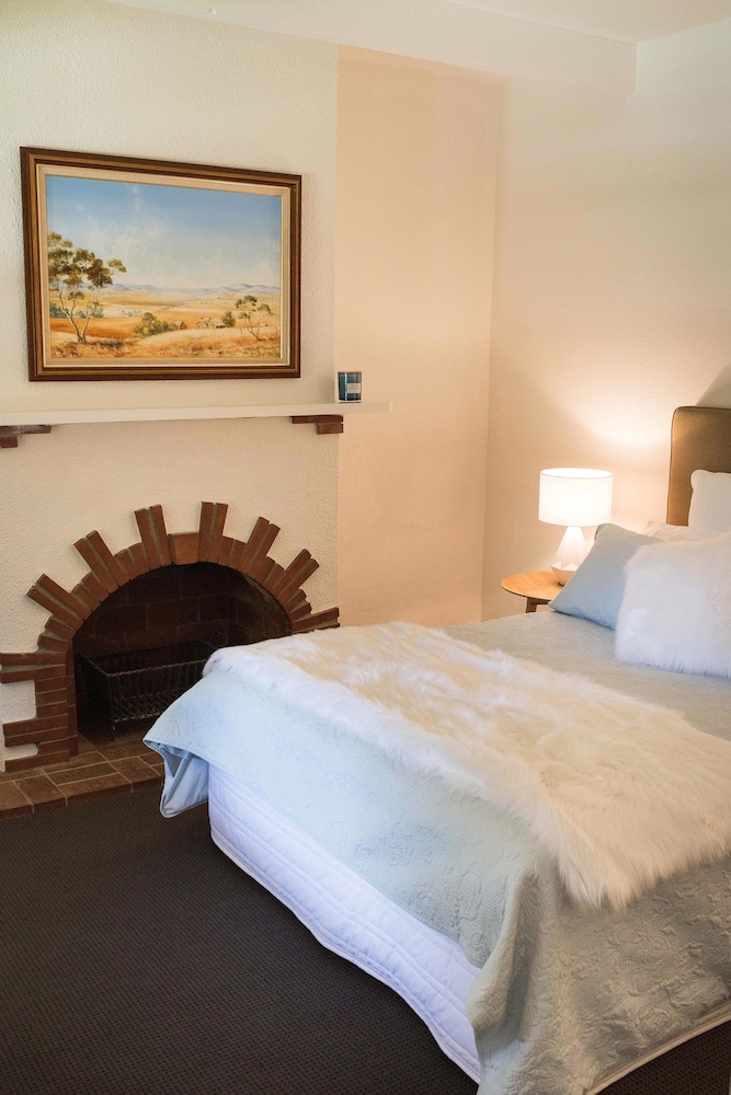 Traditional House, 2 Bedrooms, Accessible, Garden View photo 2