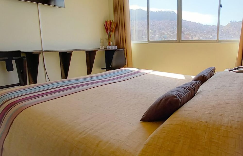 Deluxe Double Room, 1 Queen Bed, City View