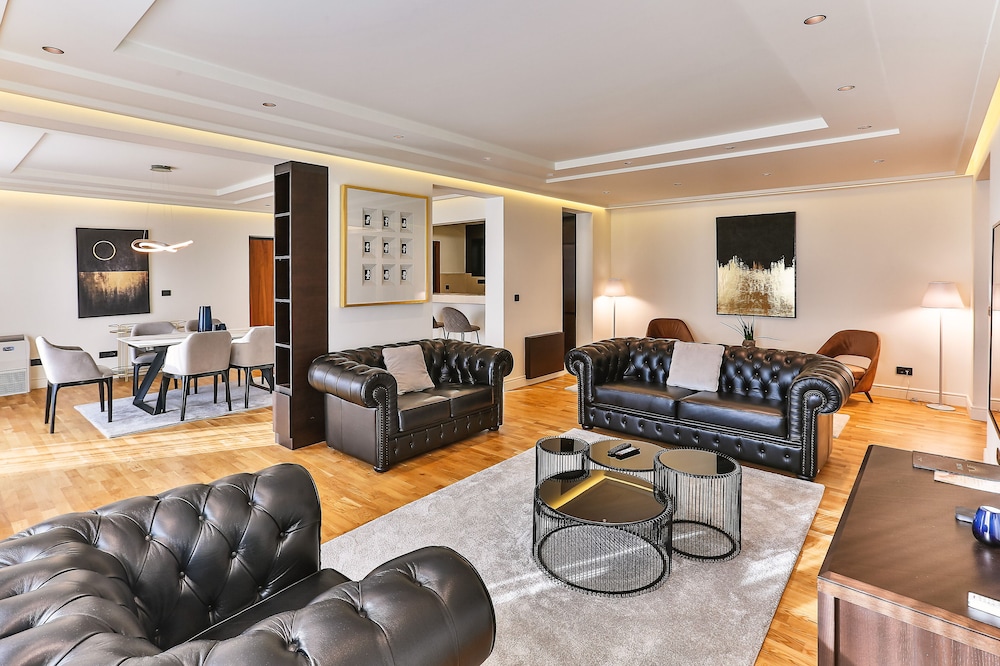 Executive Suite photo 1
