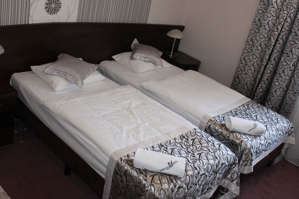 Deluxe Double or Twin Room (Monet) - Photo 3